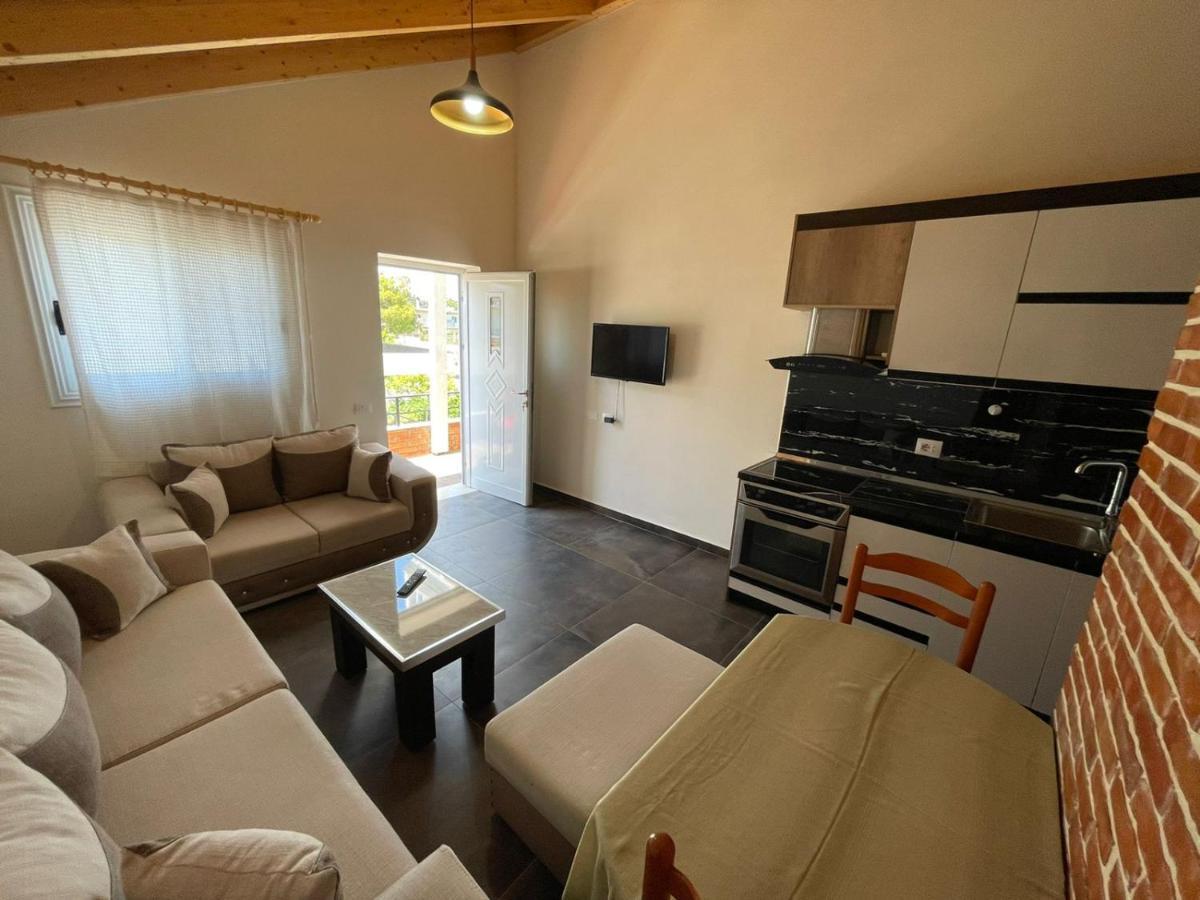 Guest Rooms Arbri Vlorë Exterior foto